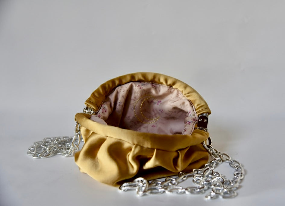 Borsa artigianale - Mezza Luna Clutch